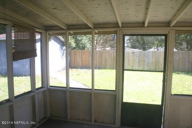 2639 Kenwood Dr E, Jacksonville, FL 32210 - photo 7