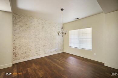 12610 Knights Bridge Place, Bakersfield, CA 93312 - photo 6