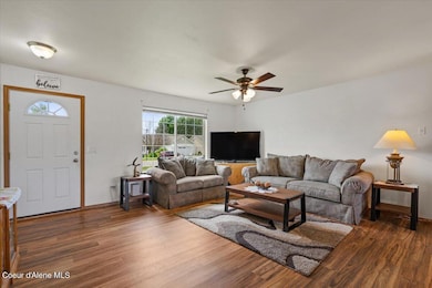 05-Living Room