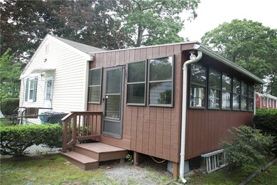 86 Adrian St, Warwick, RI 02886 - photo 4