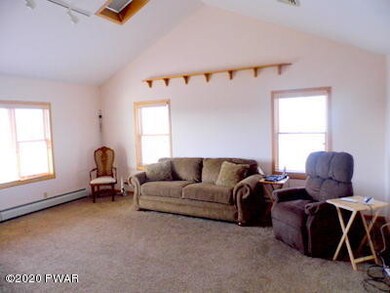 9 Maplewood Terrace, Hawley, PA 18428 - photo 6