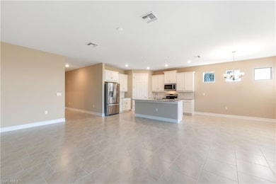 552 Spring Hill Lake Loop, Cape Coral, FL 33993 - photo 3