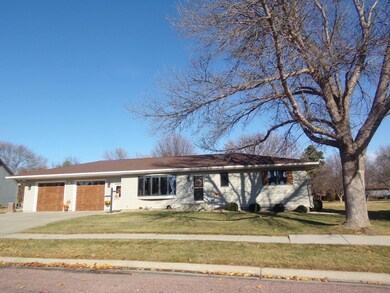 1316 Roland Ln, Mitchell, SD 57301 - photo 2