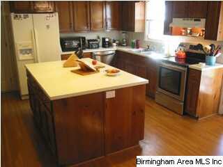 KITCHEN - ISLAND