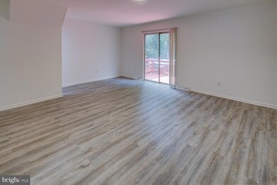 5107 W Woodmill Dr, Wilmington, DE 19808 - photo 5