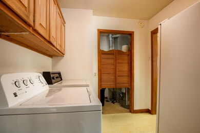 2021 W Olive St-11