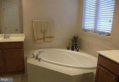 929 Hall Station Dr, Bowie, MD 20721 - photo 7