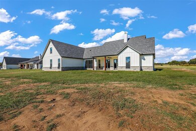 2023 Adelles Ln, Weatherford, TX 76087 - photo 7