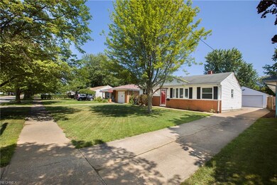 345 Thelma Dr, Sheffield Lake, OH 44054 - photo 2