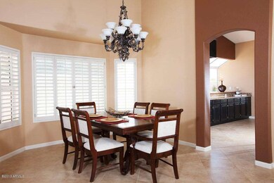 09 Dining Room
