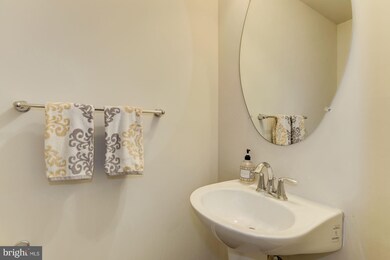 7366 Mockingbird Cir, Glen Burnie, MD 21060 - photo 4