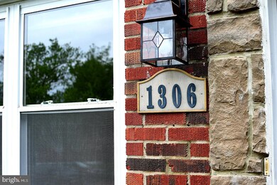 1306 Deanwood Rd, Parkville, MD 21234 - photo 2