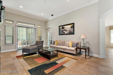 07-Family Room