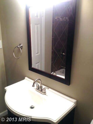 2104 Colebrooke Dr, Temple Hills, MD 20748 - photo 7