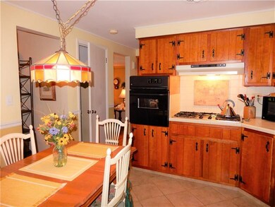 Kitchen 918 Bebout Road