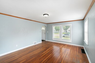 2013 Cooke Ct, Waukegan, IL 60085 - photo 2