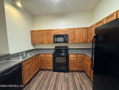 5101 Playpen Dr unit 67, Jacksonville, FL 32210 - photo 4