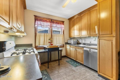 9 Corthell St, Albany, NY 12205 - photo 7