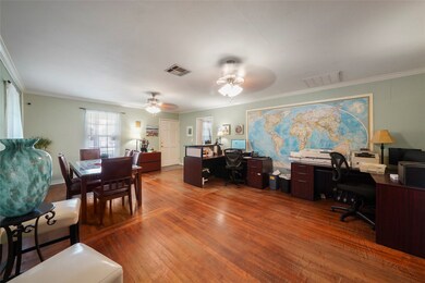 701 Clarence St, Tomball, TX 77375 - photo 6