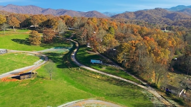 527 Saunders Rd, Franklin, NC 28734 - photo 2