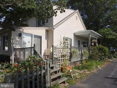 403 Fairview Ave, Quakertown, PA 18951 - photo 2