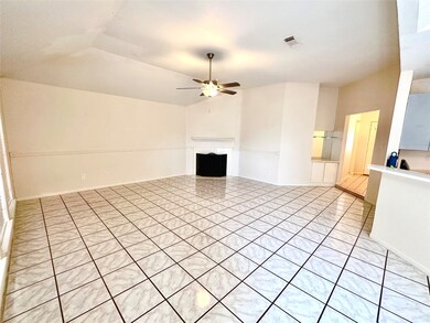 7875 Log Hollow Dr, Houston, TX 77040 - photo 4