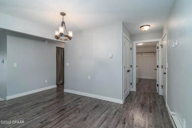 815 Duke Dr unit 427, Grand Forks, ND 58201 - photo 2