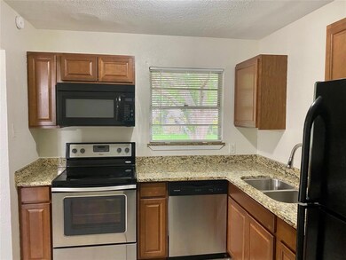 620 Willow St, Hurst, TX 76053 - photo 3