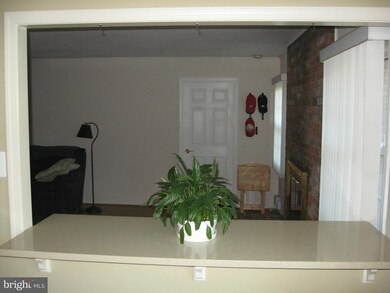 4819 Riverton Ln, Bowie, MD 20715 - photo 4