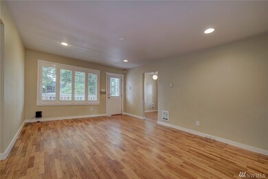 1105 E 31st St, Bremerton, WA 98310 - photo 6