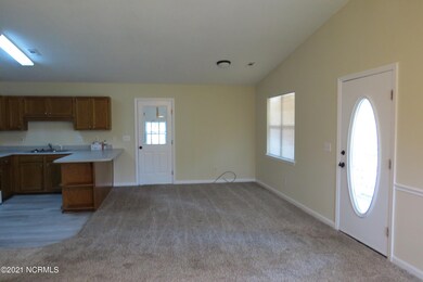 Kitchen & Dining Area