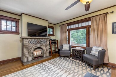 Living Room includes ceiling fan.