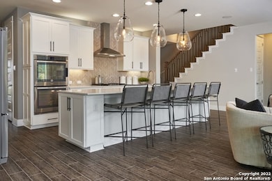 10747 Lone Ranger, San Antonio, TX 78254 - photo 2