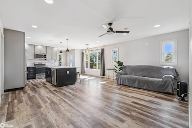 808 Pershing St, Donnellson, IA 52625 - photo 7