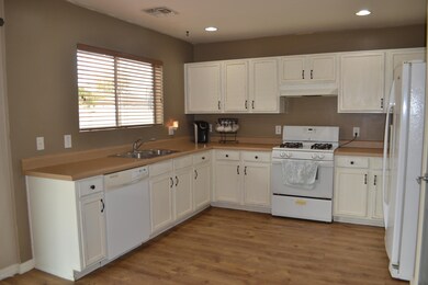 Kitchen 0041