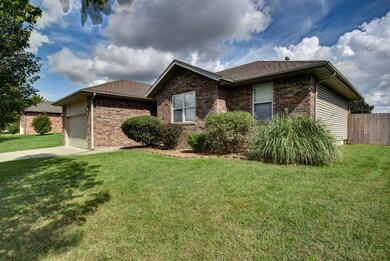 586 Stoney Path-3