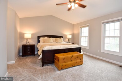 4946 Edge Rock Dr, Chantilly, VA 20151 - photo 7