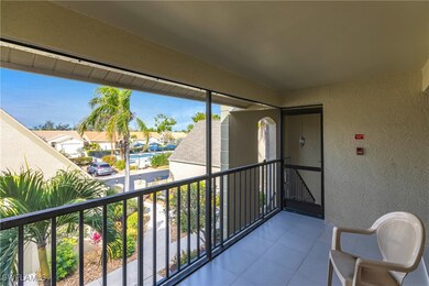 Courtyard Lanai with View to Pool