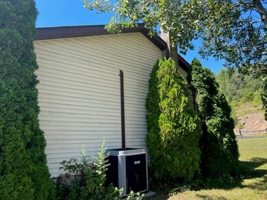 180 Douglas Ln, Kunkletown, PA 18058 - photo 6