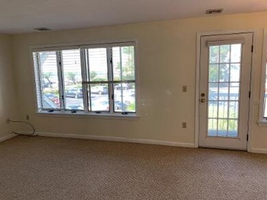 432 Humphrey St unit 14, Swampscott, MA 01907 - photo 3