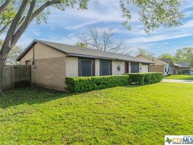 606 Christine St, Troy, TX 76579 - photo 4