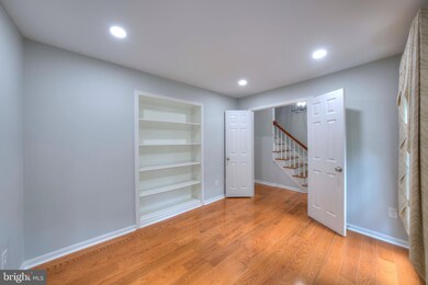 1566 Old Eaton Ln, Reston, VA 20194 - photo 5