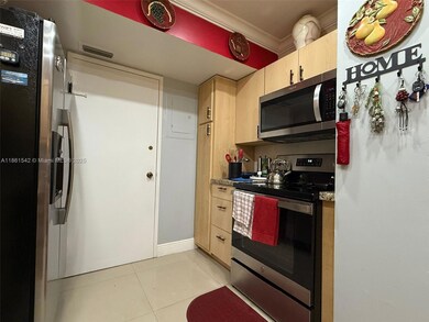 Hillcrest East Building 22 unit 112, Hollywood, FL 33021 - photo 7