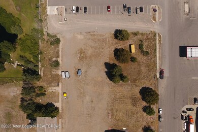 boardwalk_lot_18_lines