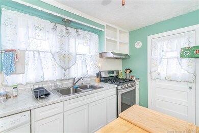 201 Myrtle St, Jeffersonville, IN 47130 - photo 7