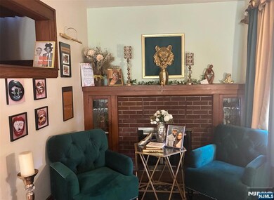 708 Linden Ave, Teaneck, NJ 07666 - photo 3