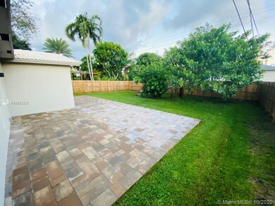 227 SE 7th St, Dania, FL 33004 - photo 2