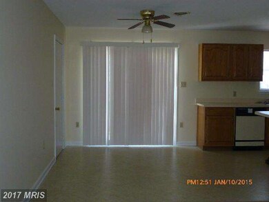 220 Libby Ann Dr, Bunker Hill, WV 25413 - photo 4