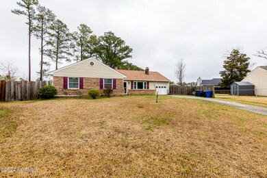 413 Cedar Ct, Jacksonville, NC 28546 - photo 3