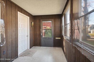 07-Holmes-St-WindowStill-28
